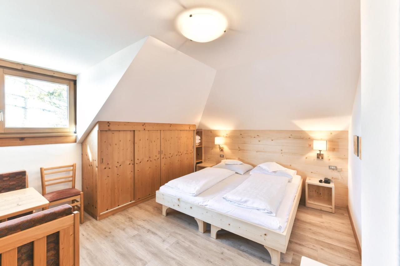 Hotel Gasthof Stern Nova Ponente Extérieur photo