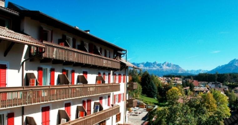 Hotel Gasthof Stern Nova Ponente Extérieur photo
